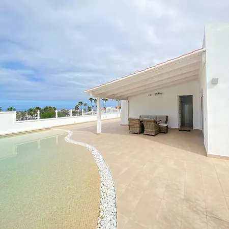 Agradable Villa Con Piscina En San Eugenio Alto